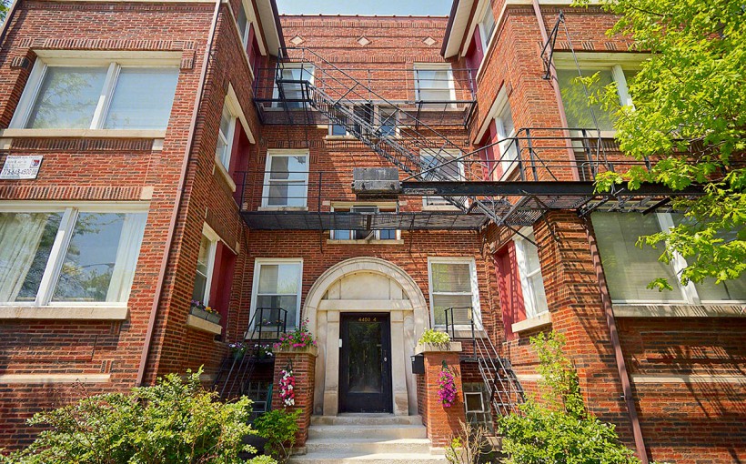 Uptown Walk-Up Apartments Trade for $5.75M - Connect CRE