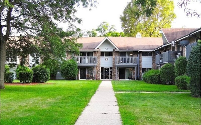 Willowbrook Condo Complex Fetches $15.5M – ConnectCRE