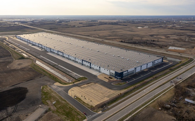  Medline Distribution Center Completed in Grayslake  - Connect CRE