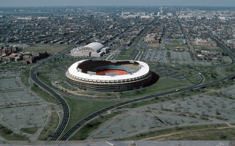 What's the latest on a new Commanders stadium?