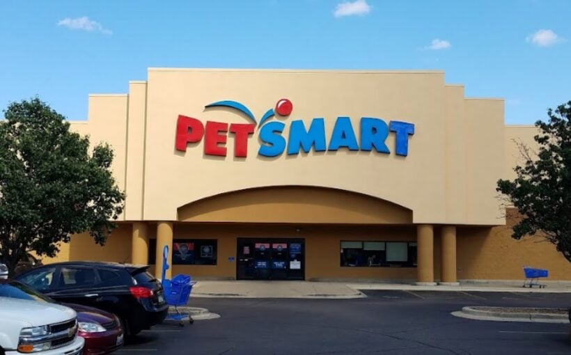 Petsmart closes on sale